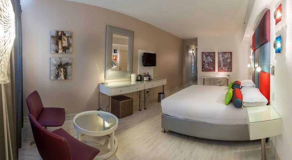 Peermont Metcourt Suites At Emperors Palace Kempton Park Eksteriør billede