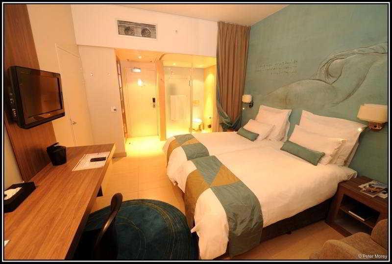 Peermont Metcourt Suites At Emperors Palace Kempton Park Eksteriør billede