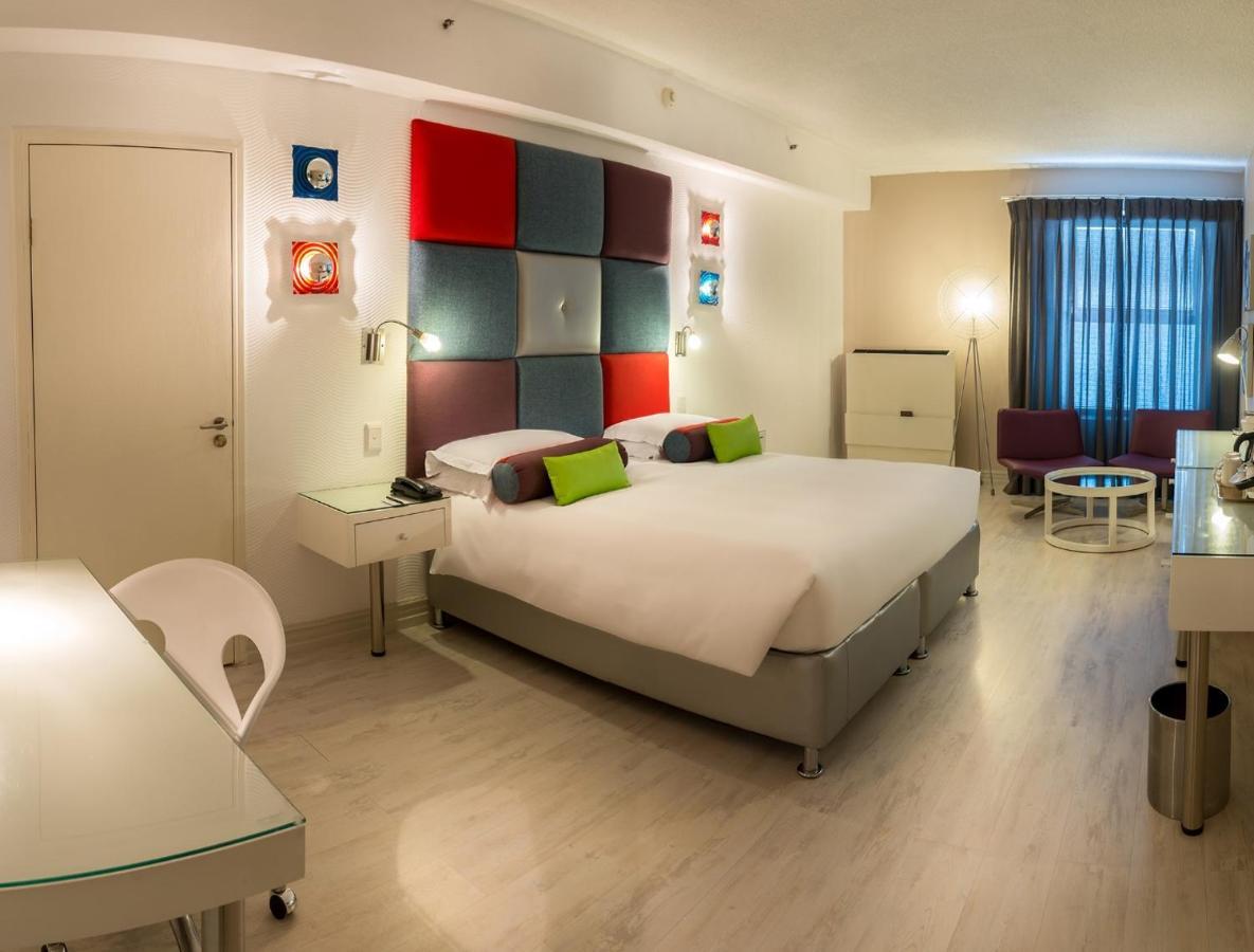 Peermont Metcourt Suites At Emperors Palace Kempton Park Eksteriør billede